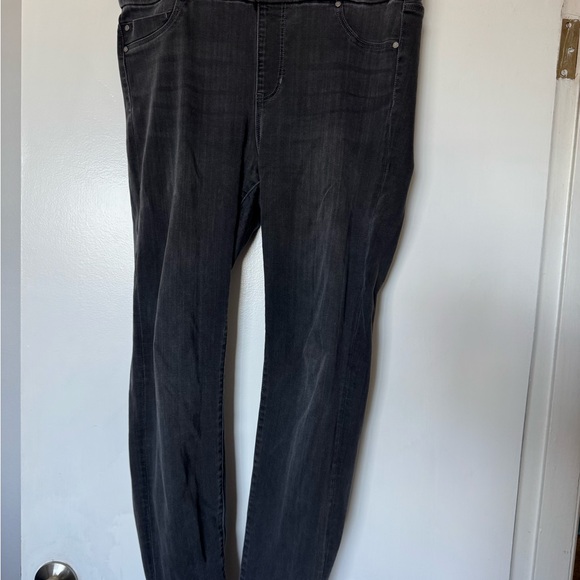 Liverpool Elizabeth Super Skinny High Rise Pull On Jean in Grey - Picture 3 of 5